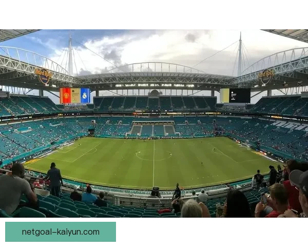 威尔士卡迪夫球场环境优越，持续吸引众多足球赛事关注