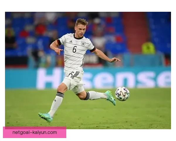 基米希联赛表现分析显示其状态回暖,已成为球队中场的关键支柱。 基米希联赛表现分析显示其状态回暖,已成为球队中场的关键支柱。